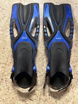 Fins/Diving Gear