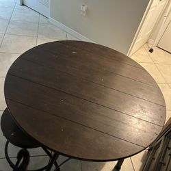 Dining Table And Chairs Artist Loft 