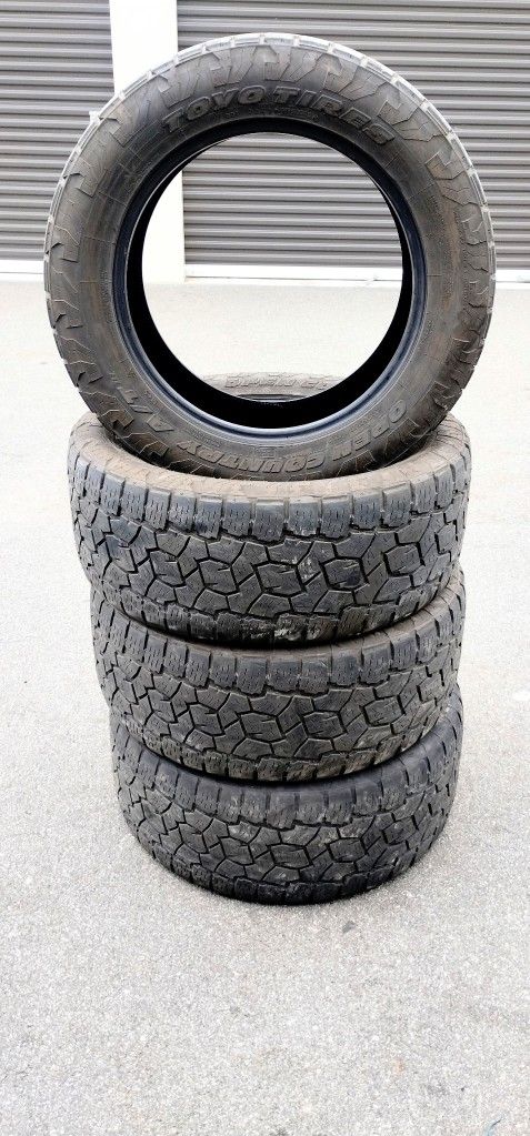 (4) Toyo 305/50/20