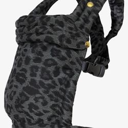 Artipoppe Baby Carrier - Like New 