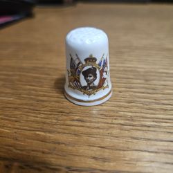 Queen Elizabeth Coronation 1953 Thimble Vintage 