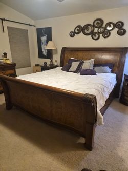Complete Cal King Bed Room Set