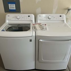 LG Washer and Dryer (delivery available)