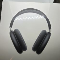 *SEALED* AirPod Pro Max Smart Case Midnight Black with USB Type C