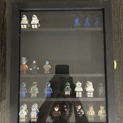 Lego starwars minifigure lot with case