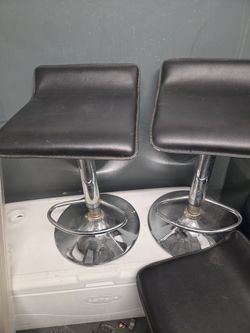 3. Black. Bar. Stools