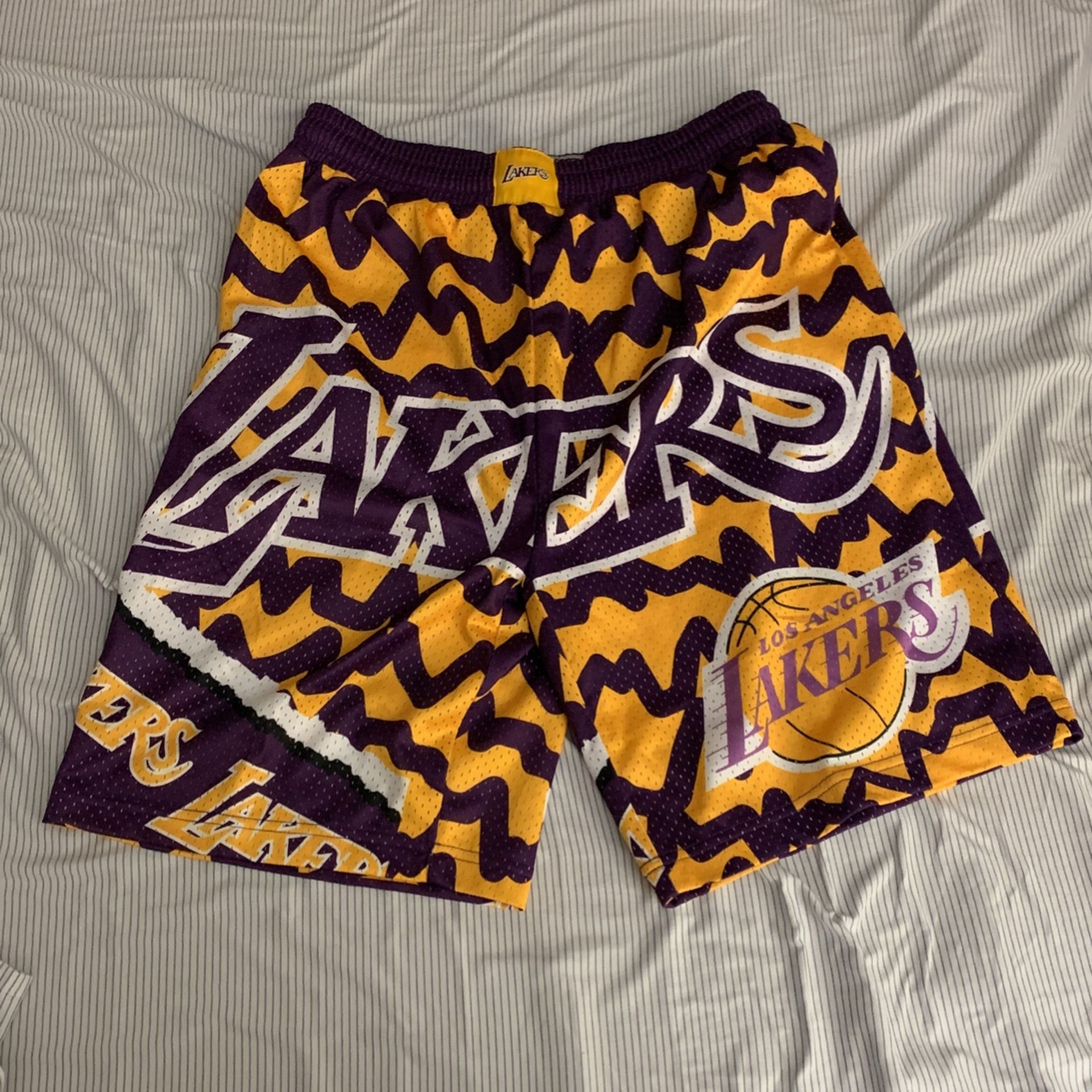 Kids XL Mitchell & Ness Lakers Shorts