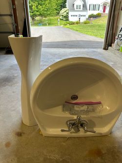 Pedestal Sink