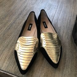 DKNY Shoes Flats size 7