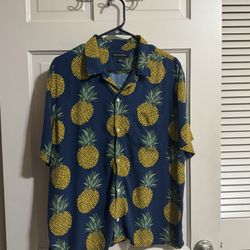 Men’s Button Down Banana Republic Pineapple Shirt Size Large 