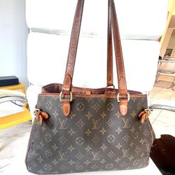 Louis Vuitton Used purse . Normal wear and tear .