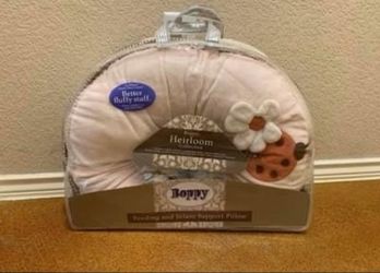 Boopy Breastfeeding Pillow W/extra Cover