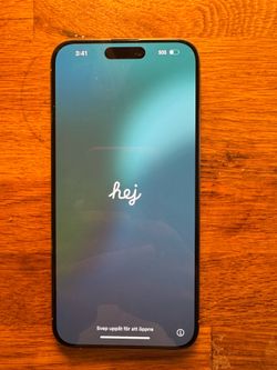 iPhone 15 Pro Max - Like New! 99% Battery Life + Unlocked