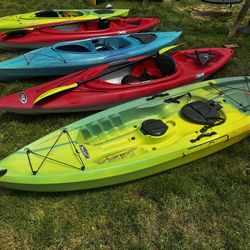 Green Lifetime Emotion Kayak 