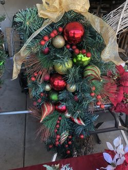 Large Spray For Door Or House 