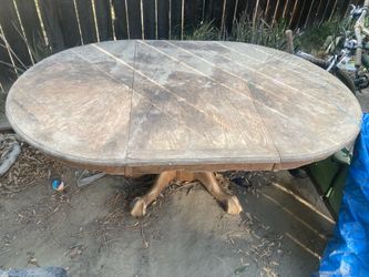 Solid Oak Dining Table.