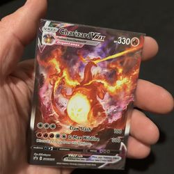 Pokemon Charizard Vmax