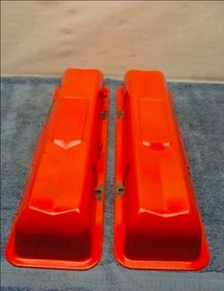 327 Engine Valve Covers