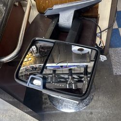 2017 Chevy 2500 Tow  mirror, passenger side
