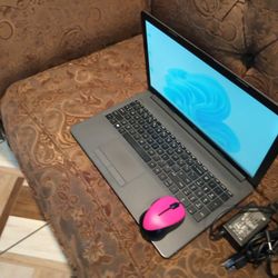 Laptop HP-15-255 G7-AMD-A6-8GB Ram-128gb HD SSD Solid-Go-od For Stud-ents.