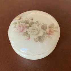 vintage Italian hand-carved alabaster trinket box