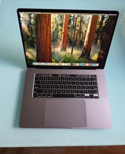 MacBook pro 2019 16" i9 16gb 1tb
