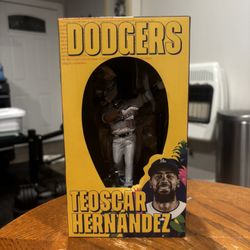 TEOSCAR HERNANDEZ 2025 BOBBLEHEAD 