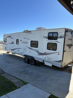 28ft Toy Hauler