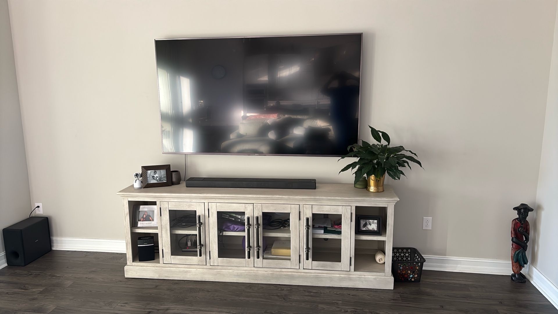 entertainment unit