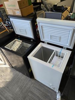 Small Chest Freezers – Black and White