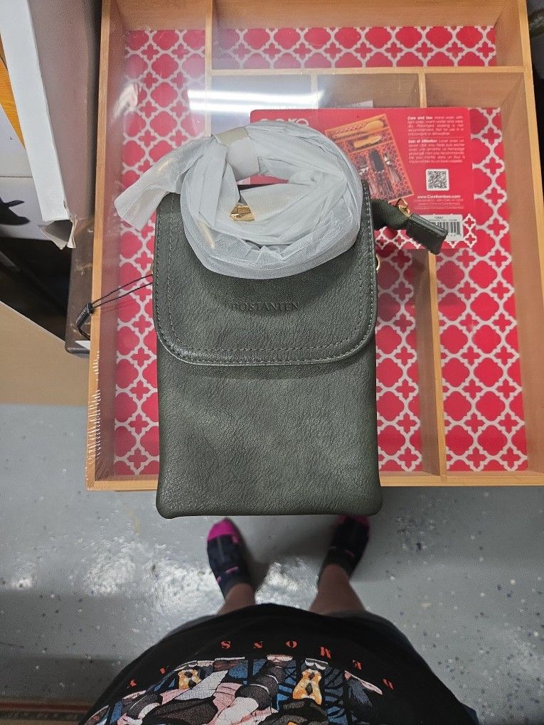 Bostanten Crossbody Bag