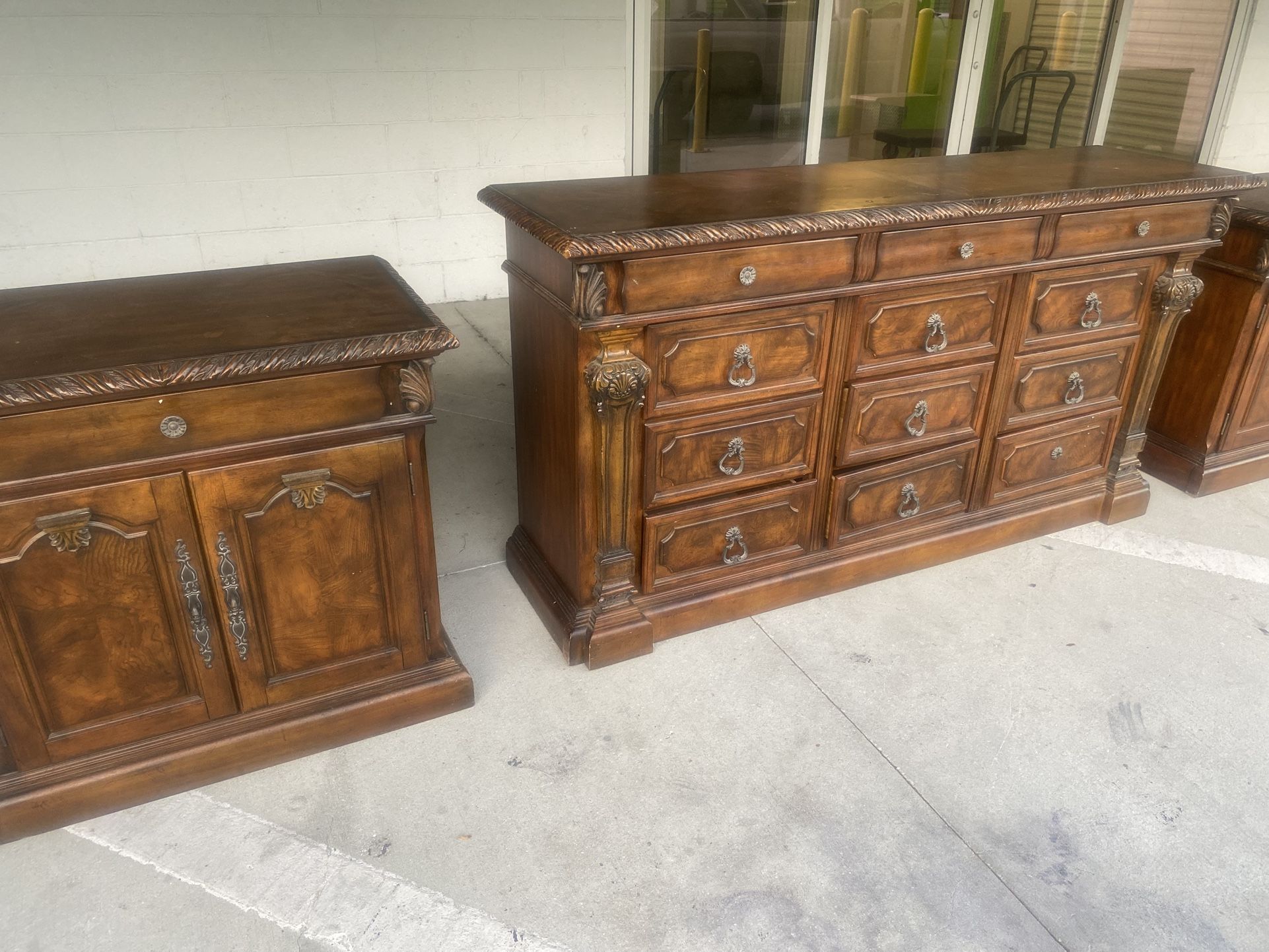 Solid Wood Dresser And Nightstands
