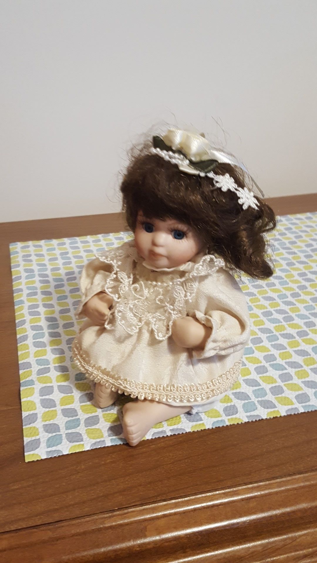 VINTAGE ALL PORCELAIN DOLL