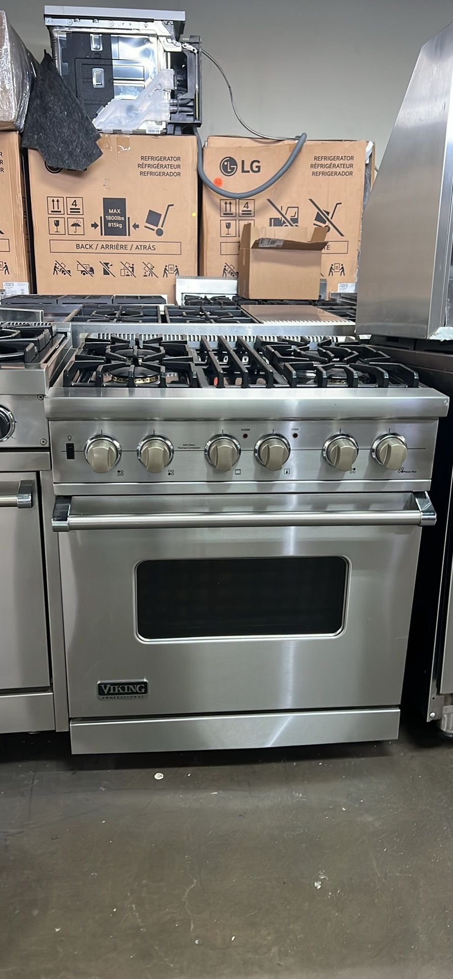 Viking 36”Wide Dual Fuel Stainless Steel 6Burner Range