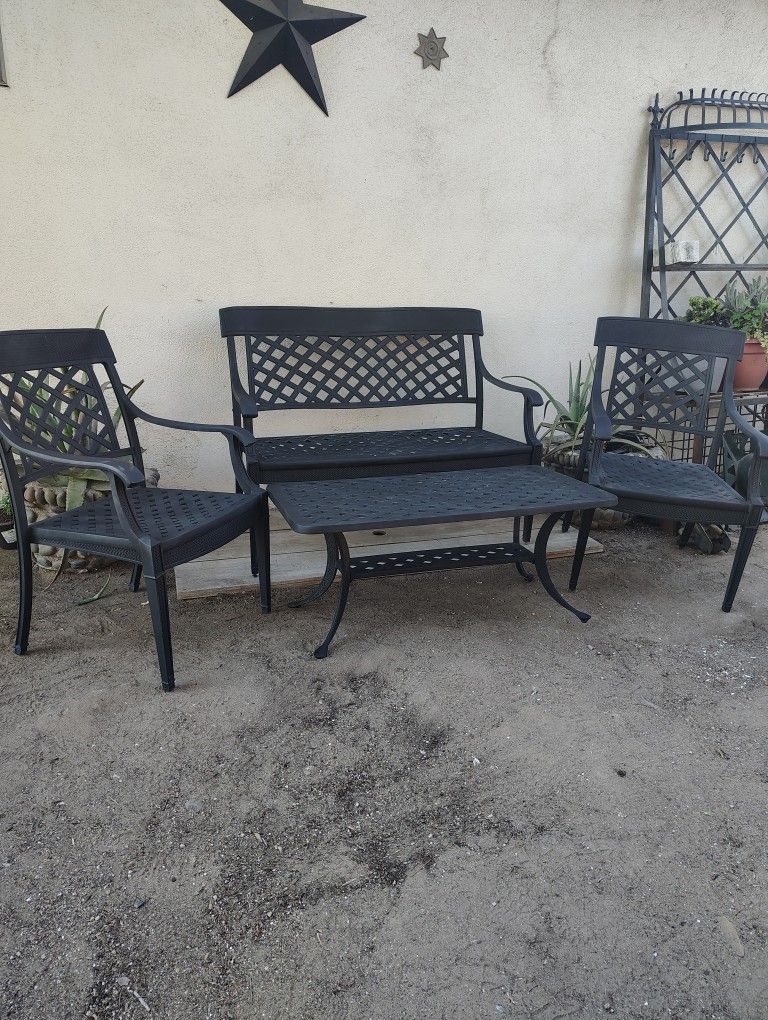 Patio Furniture Set
