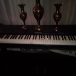 Yamaha Keyboard