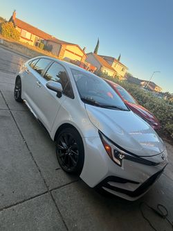 2023 Toyota Corolla SE – 46 millas-Salvage Title – Runs & Drives Great