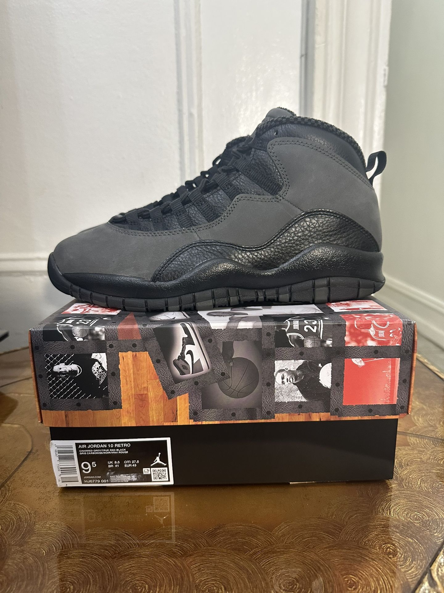 Air Jordan 10 - Shadow - Size 9.5 