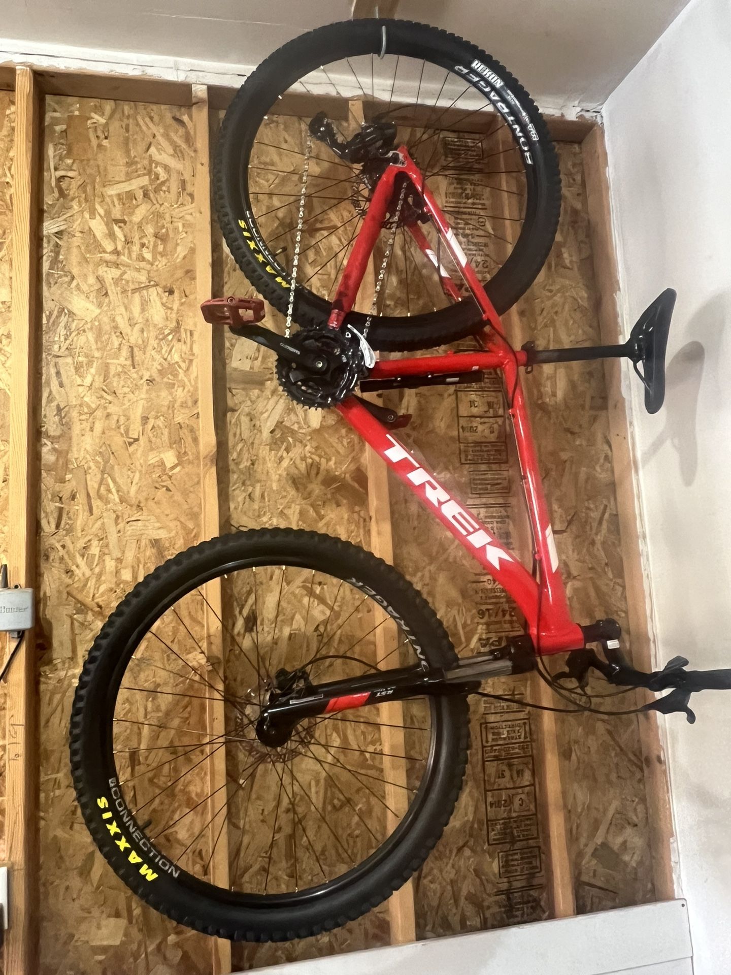 21 Speed Trek Mountain Bike