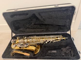 Selmer Alto Saxophone with Hard Case and Mouthpiece