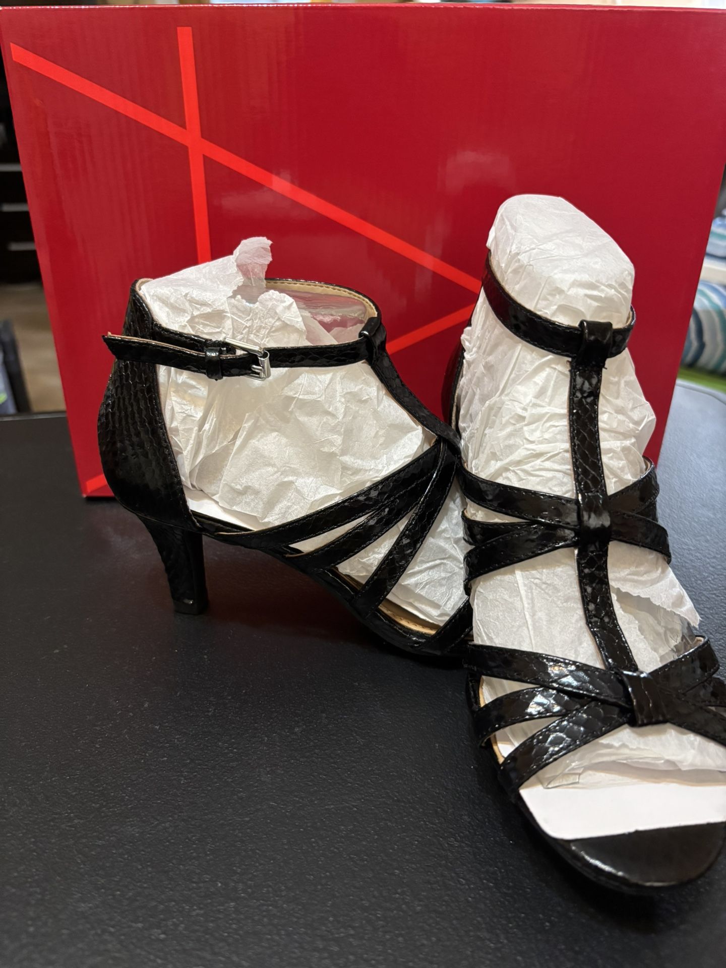Aerosoles. Black Dressy High Heel Sandals. Party Heel In Size 5.5