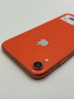 iPhone XR 64￼GB unlocked