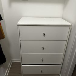 White 5 Drawer Dresser 