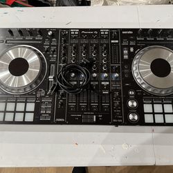 🎧 Pioneer DJ DDJ-SZ2 Professional Controller – Incredible Condition