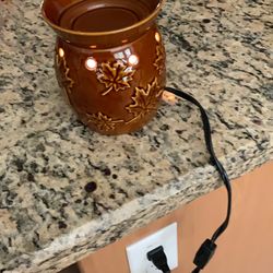 Get Fall Ready Scentsy Warmer Montepelier