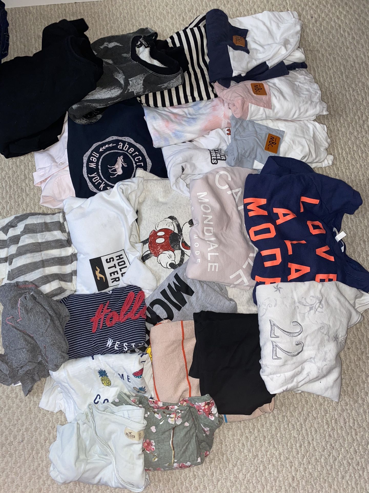 Kids clothing