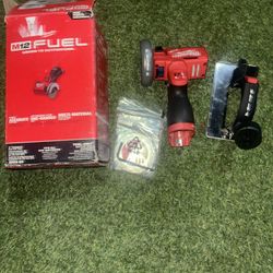 Milwaukee M12 Cut Off Tool 