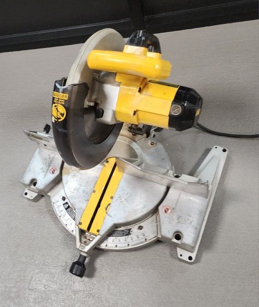 *** DEWALT MITERSAW ***