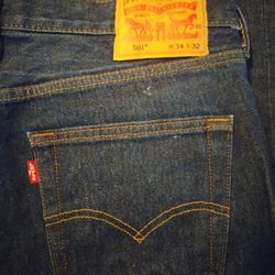 LEVIS 501s 34/32