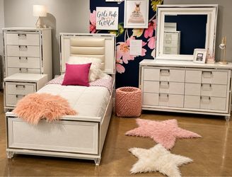White Bedroom Furniture Set with Mirror